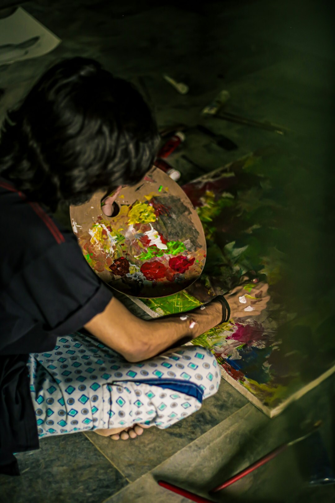 artist working on campaign